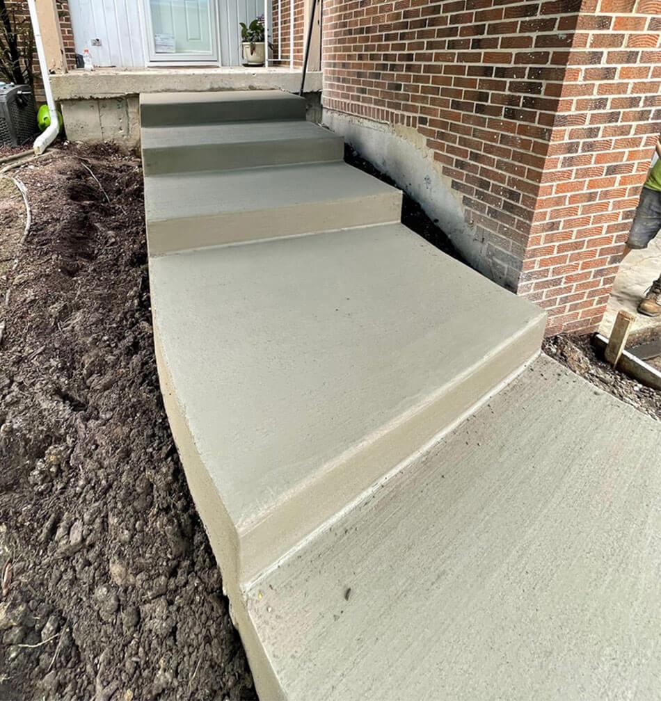 Broom finish concrete walkway