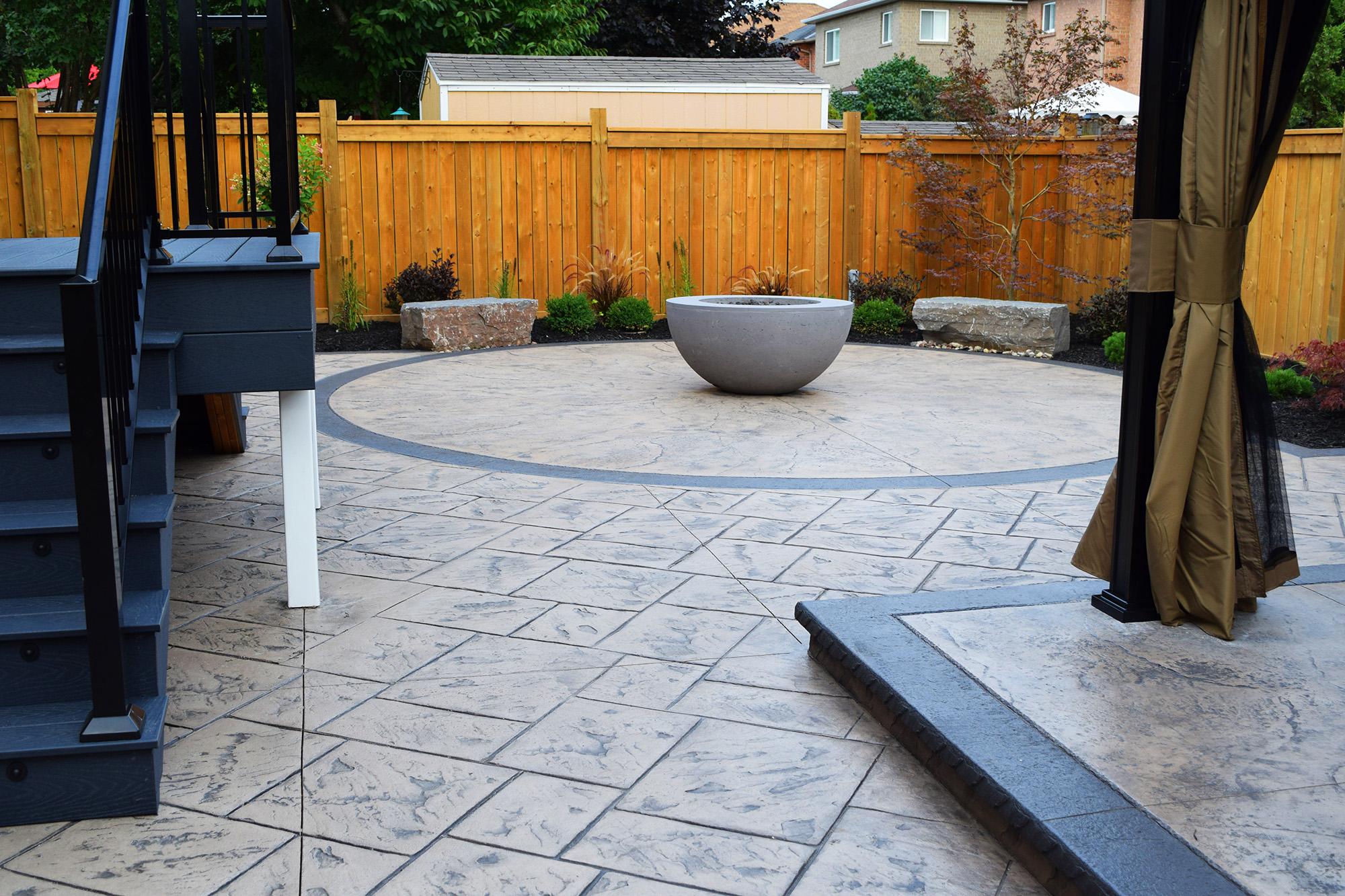 Professional interlocking driveway and patio installation