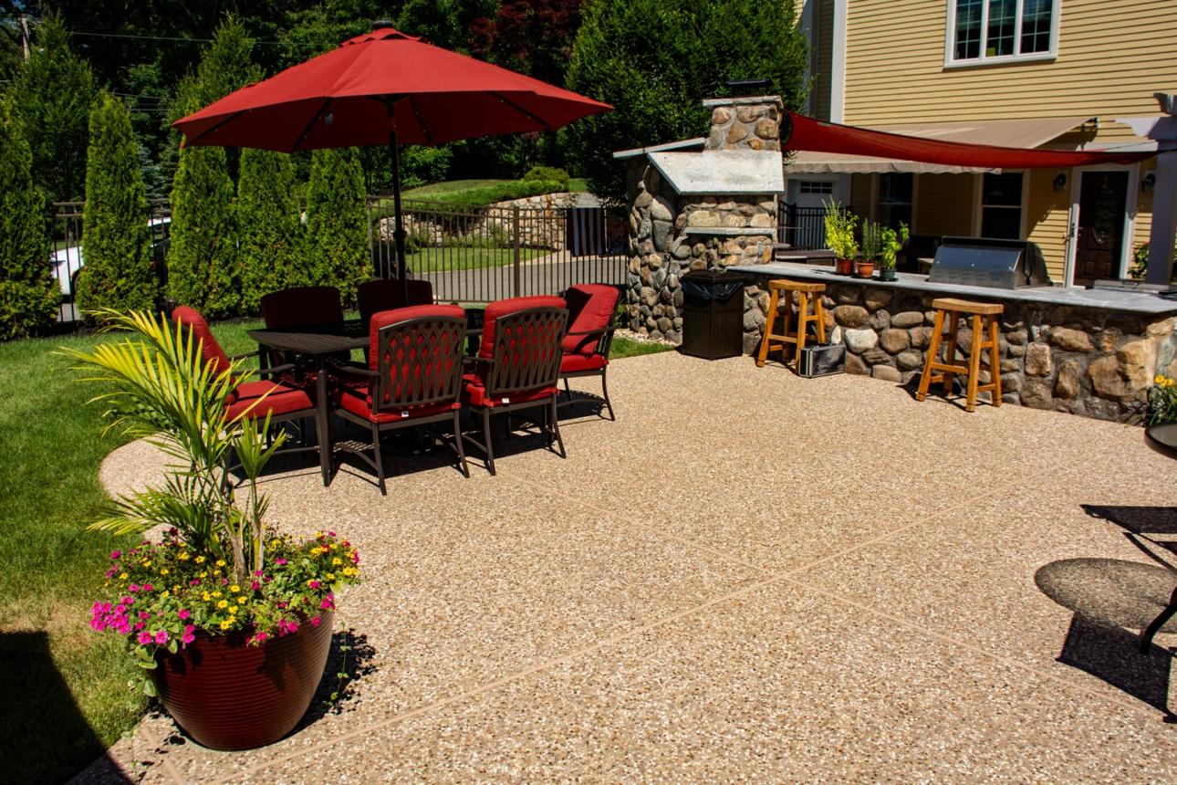 Exposed Aggregate Pool Deck
